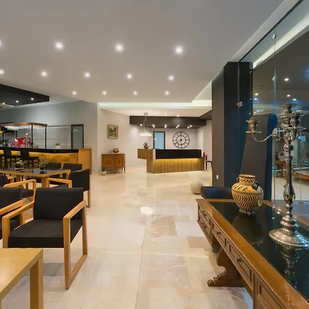 Gq & Club - Adults Only Hotel
